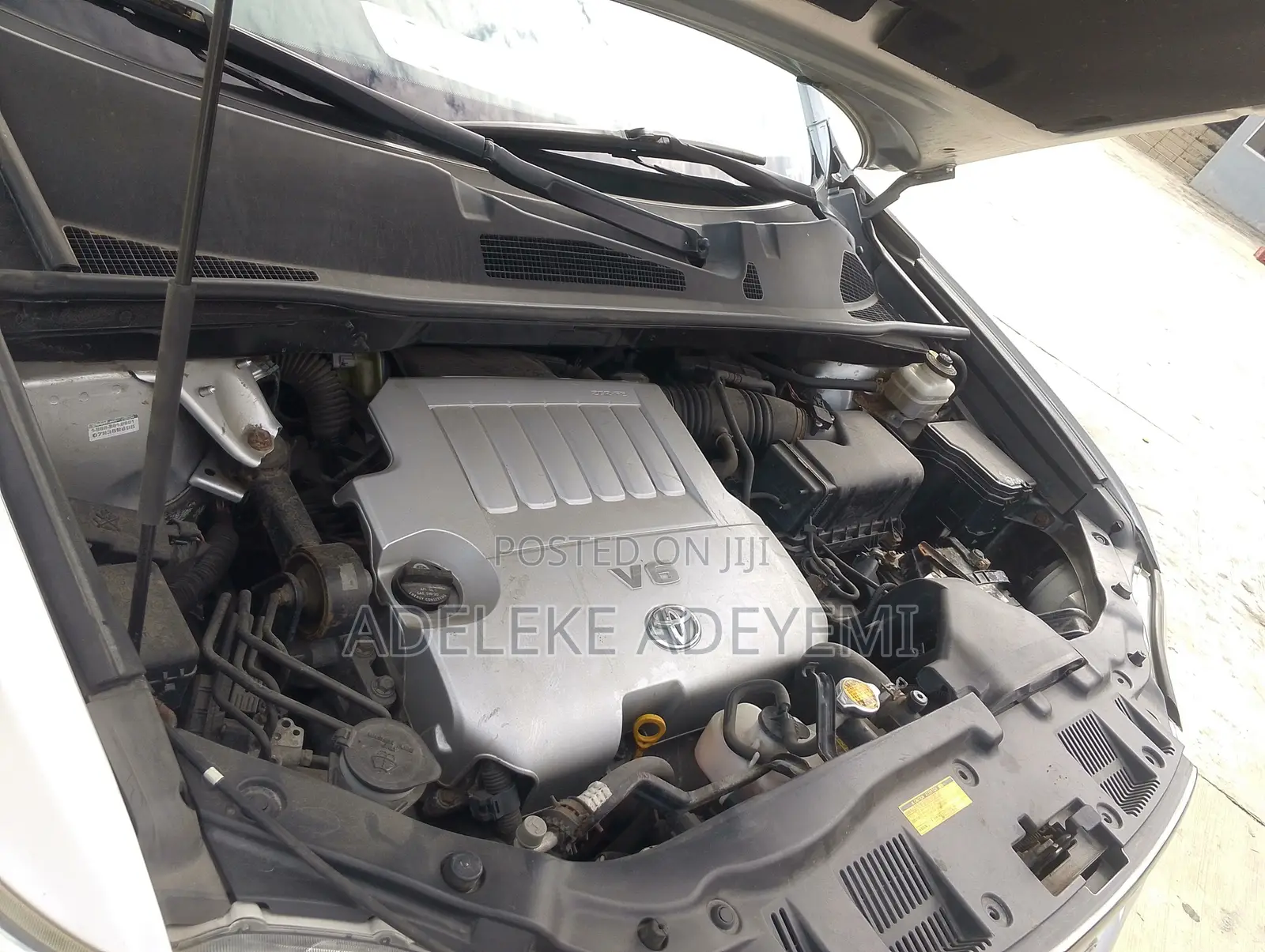 Toyota Highlander SE 2011 Silver