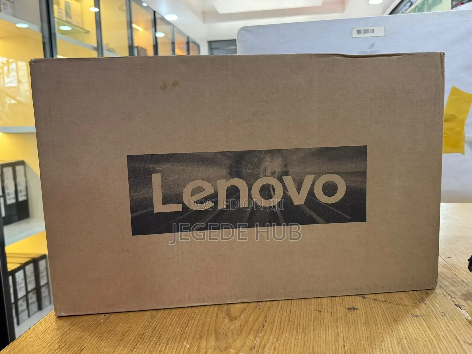 New Laptop Lenovo IdeaPad 1 8GB Intel Core M SSD 128GB
