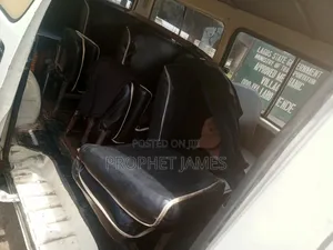 Toyota HiAce 2005 White