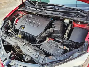 Toyota Corolla LE Premium 4dr Sedan (1.8L 4cyl CVT) 2015 Red