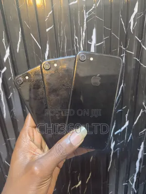 Apple iPhone 7 32 GB Black