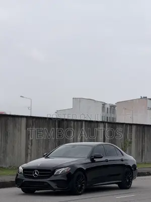 Mercedes-Benz E300 4Matic AWD Sedan (2.0L 4cyl 9A) 2017 Black