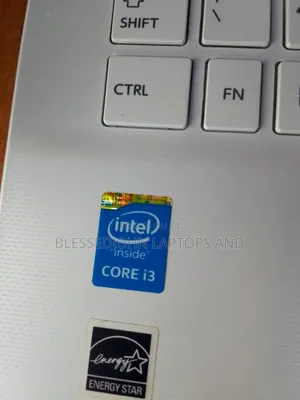 Laptop Toshiba Satellite L50 8GB Intel Core i3 HDD 350GB
