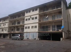 20bdrm Mansion in Radiusman, Alimosho for sale