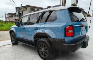Toyota Land Cruiser Prado 2026 Blue
