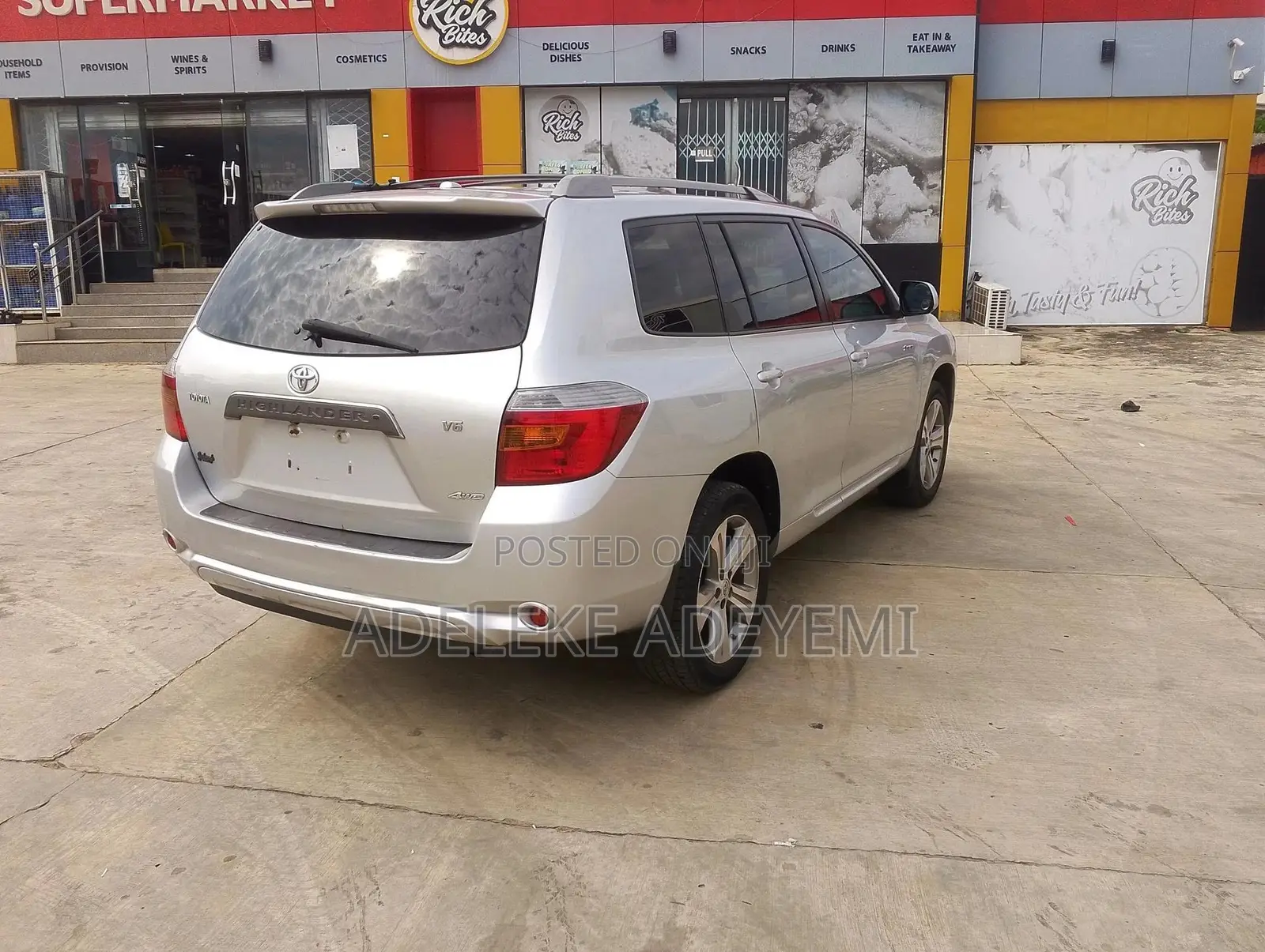 Toyota Highlander SE 2011 Silver