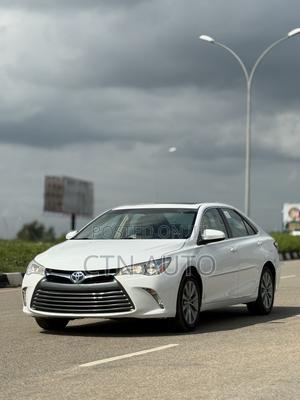 Toyota Camry XLE 4dr Sedan (2.5L 4cyl 6A) 2016 White