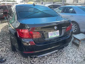 BMW 528i 2011 Blue