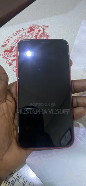 New Apple iPhone 11 64 GB Red