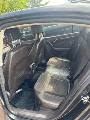 Volkswagen Passat 2012 Black