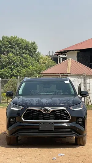 Toyota Highlander Limited 2022 Black