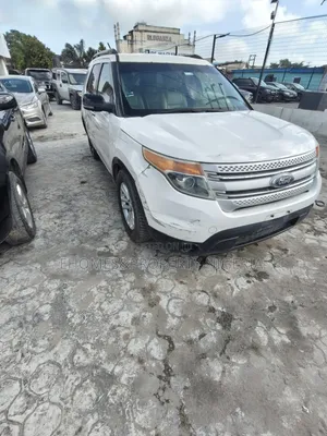 Ford Explorer 2014 Off white