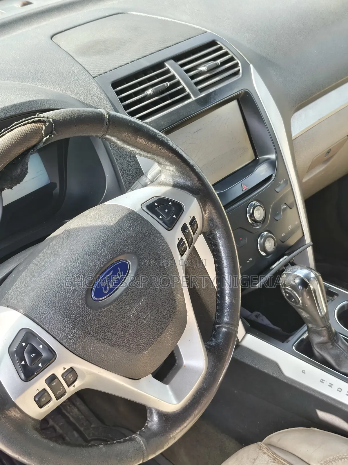 Ford Explorer 2014 Off white