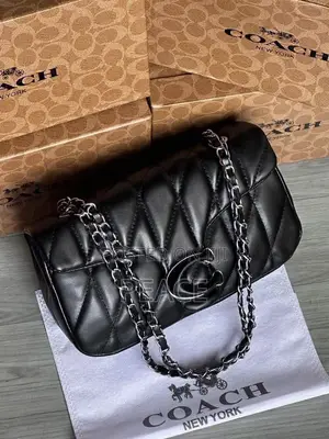 Trendy Women’s Handbags – Nationwide Delivery”
