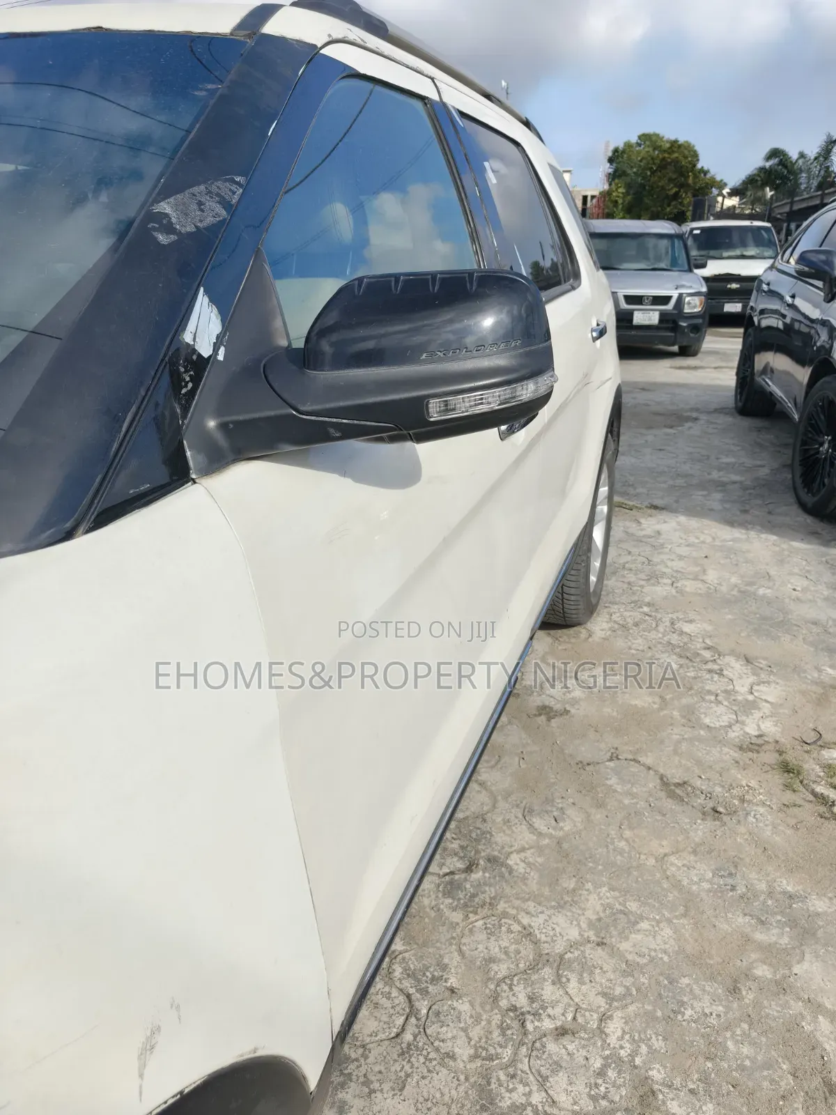 Ford Explorer 2014 Off white