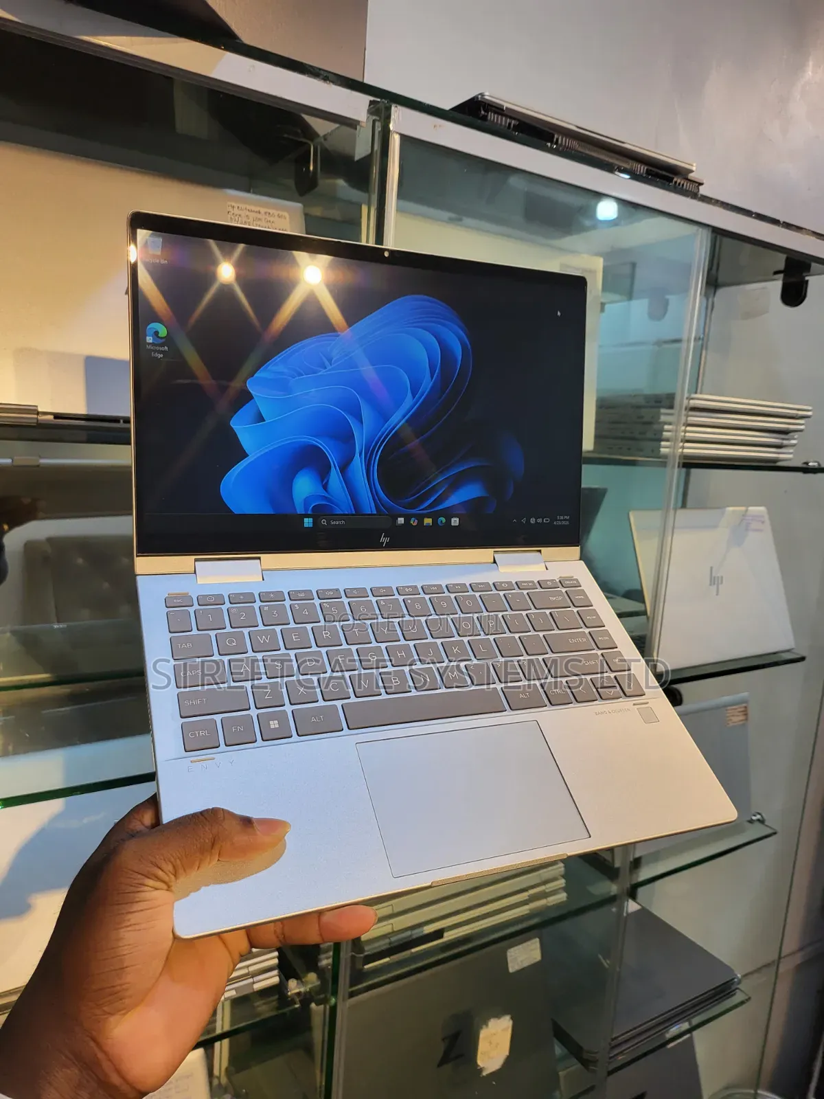 Laptop HP Envy x360 16GB Intel Core i7 SSD 1T