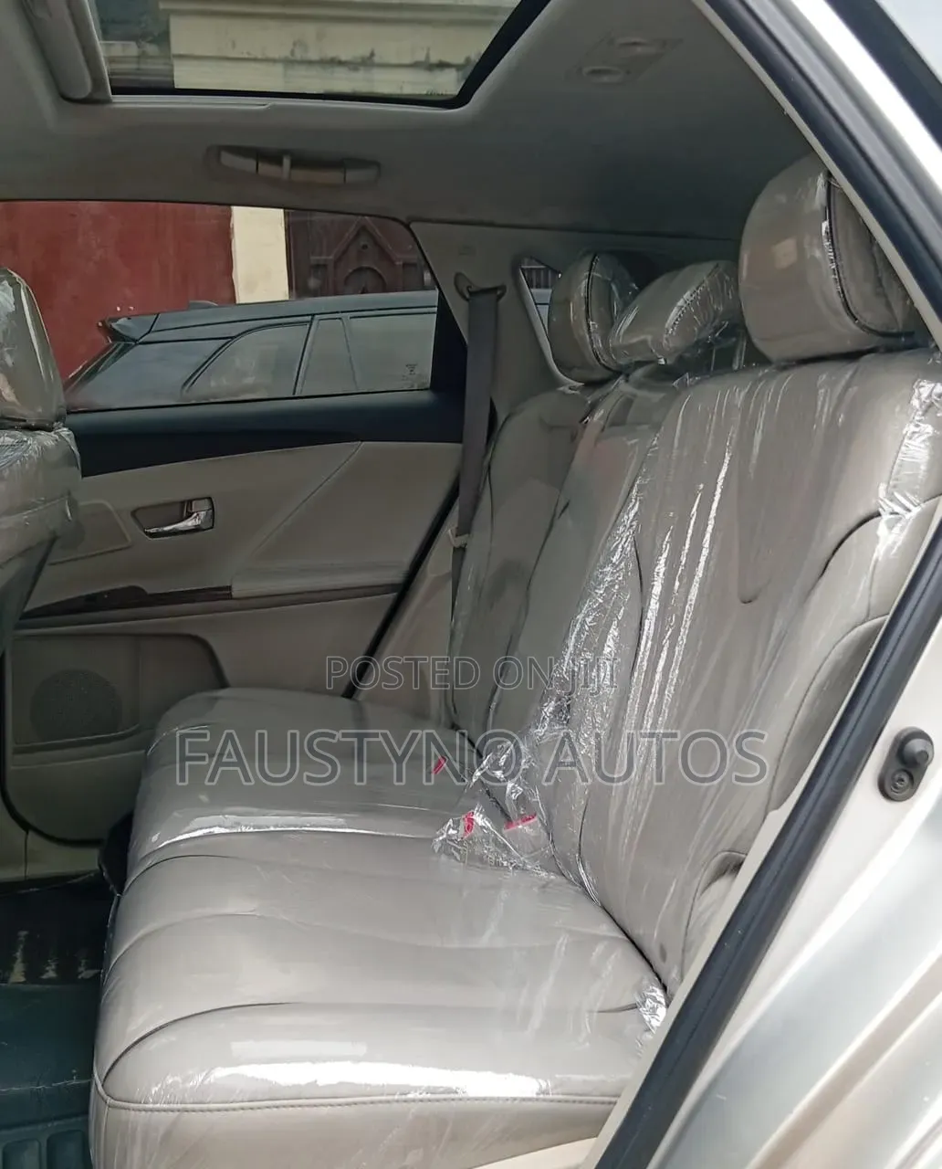 Toyota Venza XLE 2012 Silver