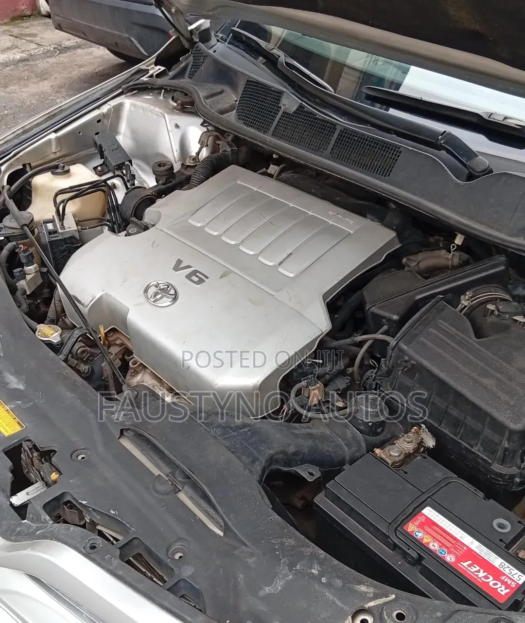 Toyota Venza XLE 2012 Silver