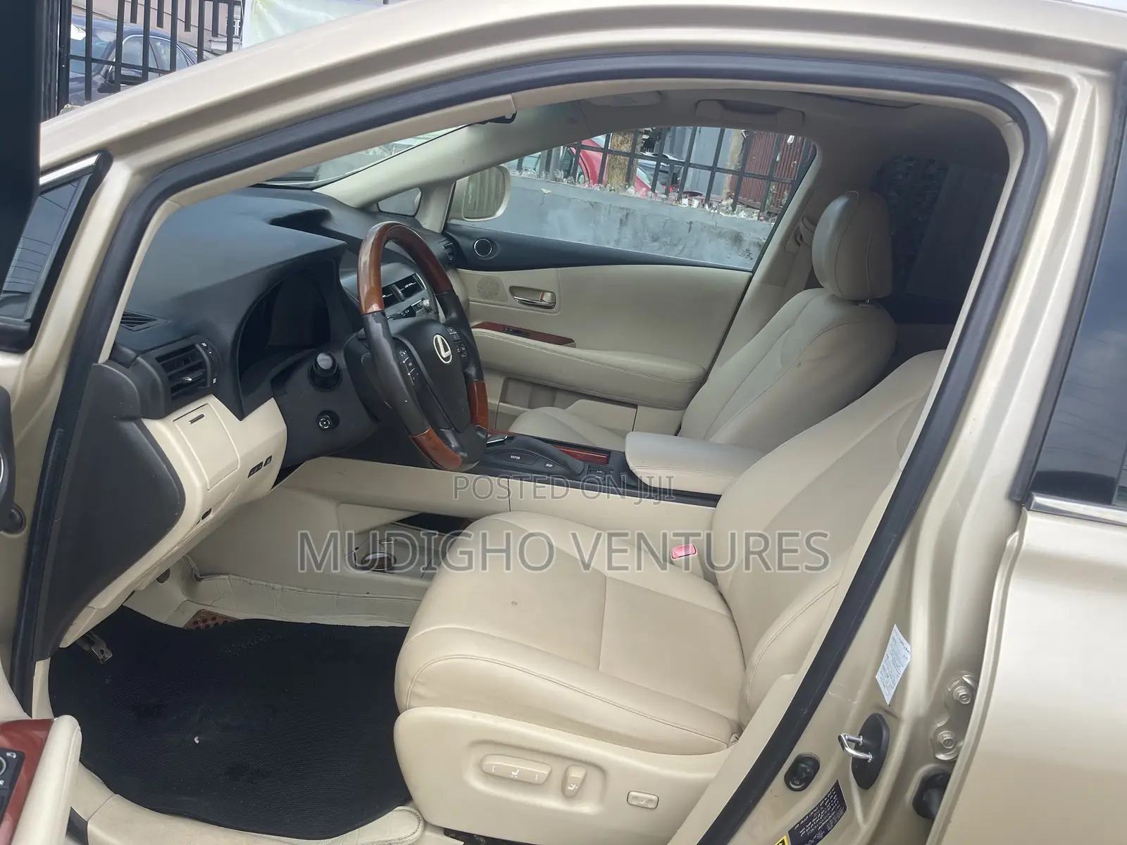 Lexus RX 350 2010 Gold