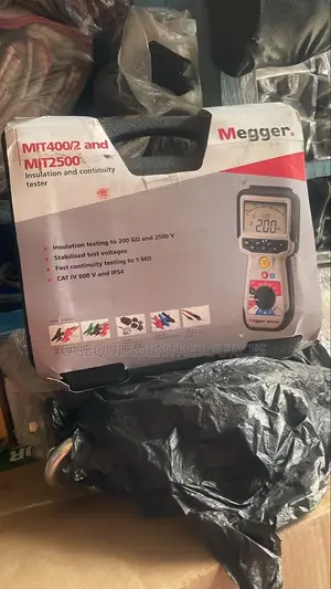 Megger MIT400/2 and MIT2500 InsulationTester