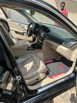 Mercedes-Benz E350 2012 Black