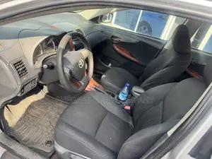 Toyota Corolla S 4dr Sedan (1.8L 4cyl 4A) 2012 Silver