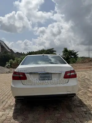 Mercedes-Benz E350 Base 2dr 4Matic Coupe AWD (3.5L 6cyl 7A) 2013 White