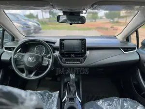 Toyota Corolla LE 2020 Blue