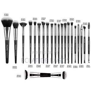 21-Piece Engraved Makeup Brush Set (Beginner Friendly)