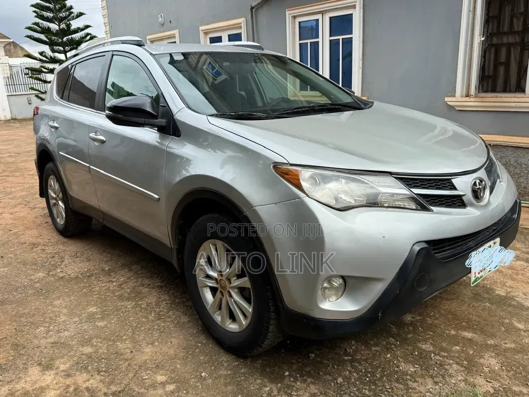 Toyota RAV4 2015 Silver