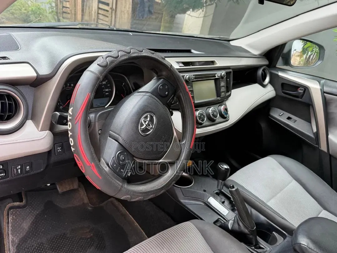 Toyota RAV4 2015 Silver
