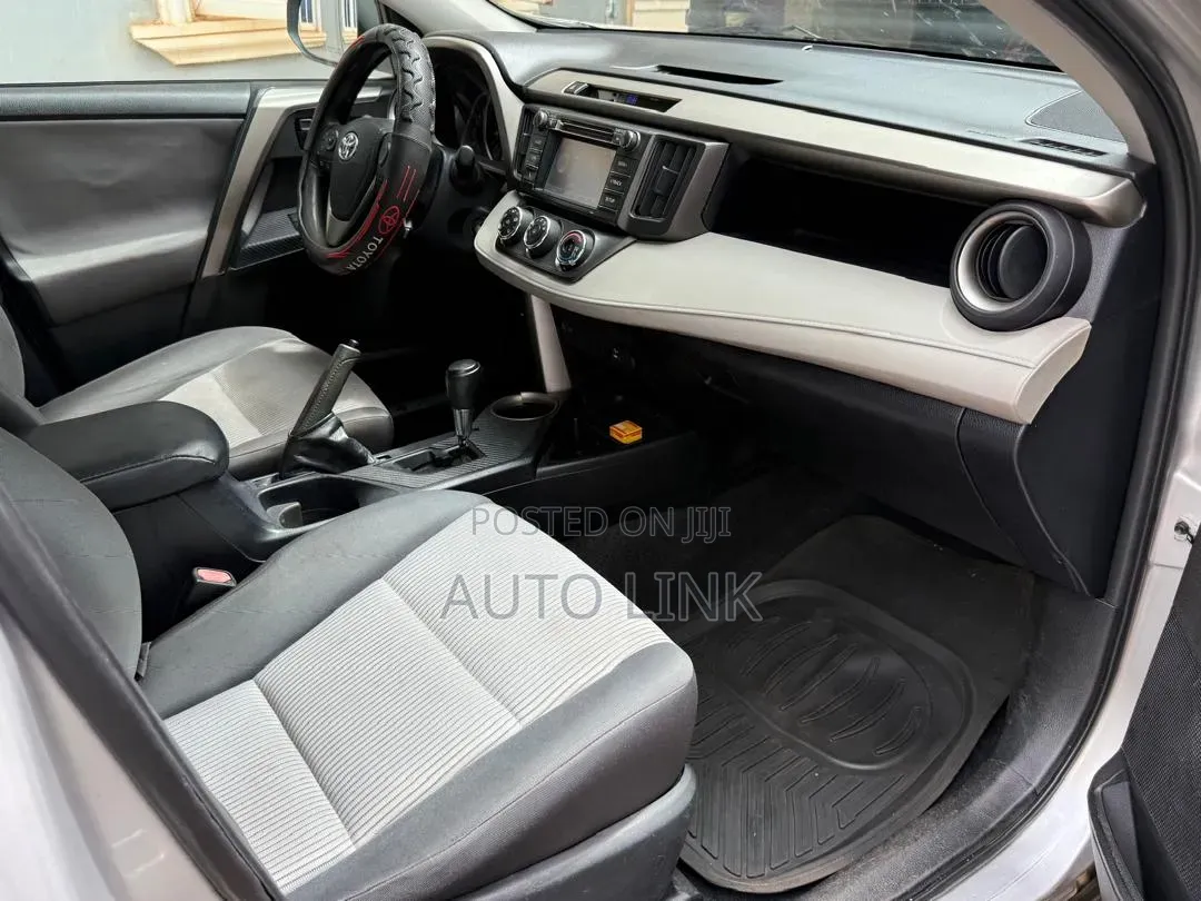 Toyota RAV4 2015 Silver