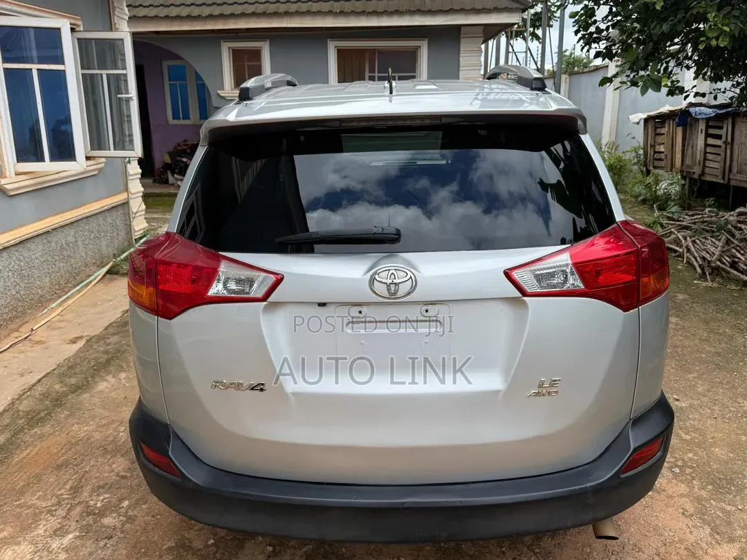Toyota RAV4 2015 Silver