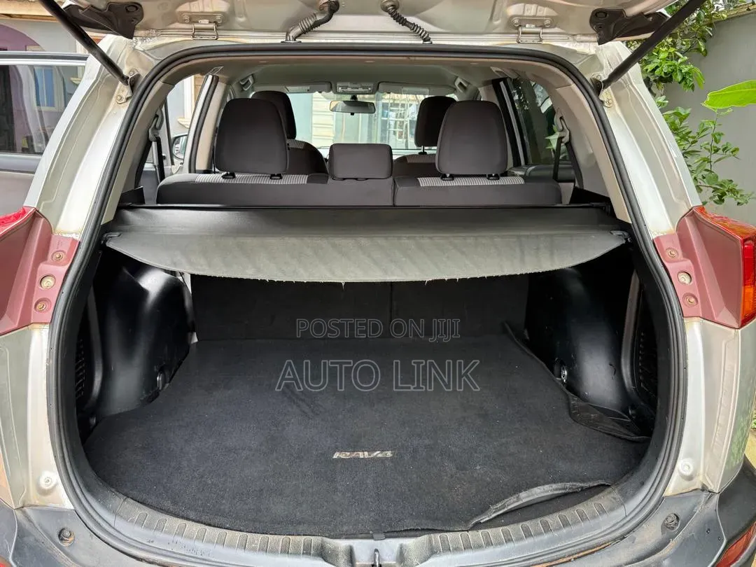 Toyota RAV4 2015 Silver