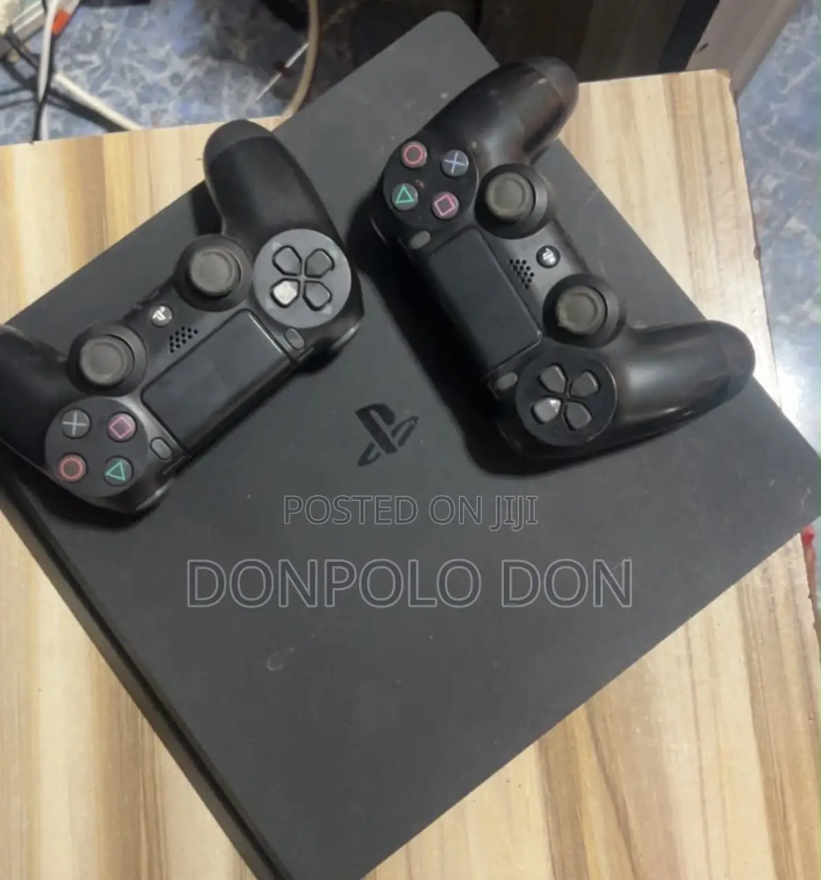 Play Station 4(ps 4) Slim