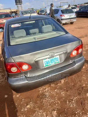 Toyota Corolla 2006 Gray