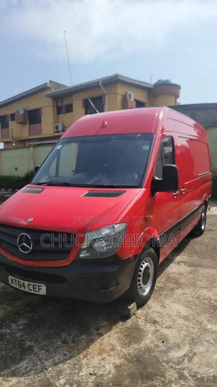 Mercedes-Benz Sprinter 2015 Red