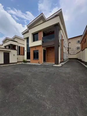 4bdrm Duplex in Life Camp for sale