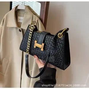 Simple Underarm Bag