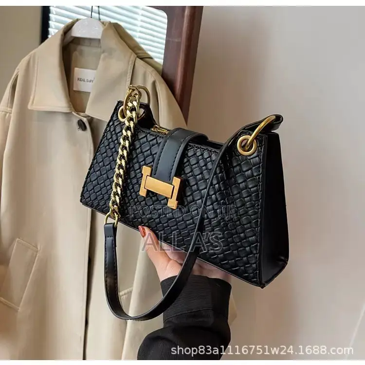 Simple Underarm Bag