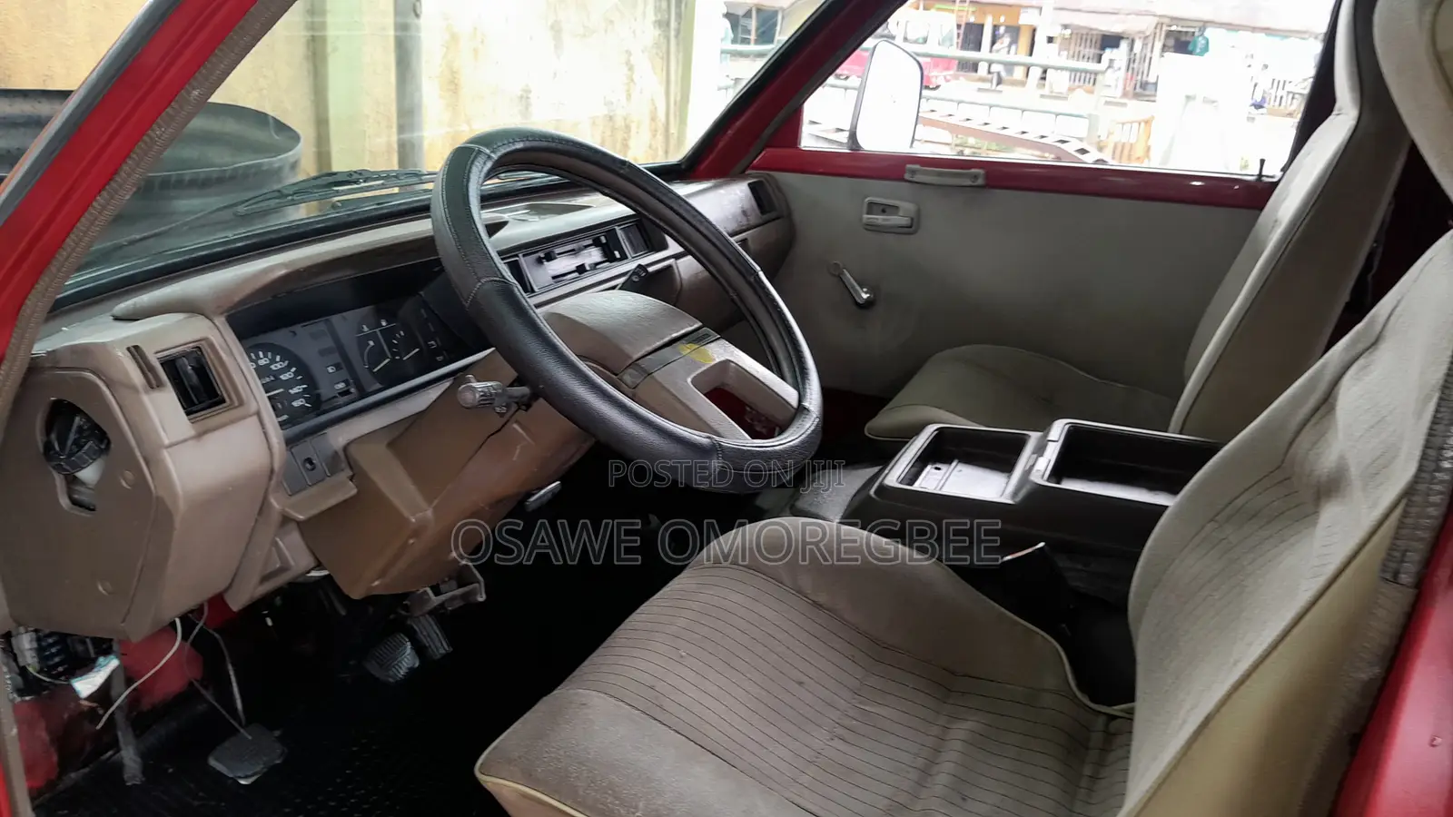 Nissan Vanette 1997 Red