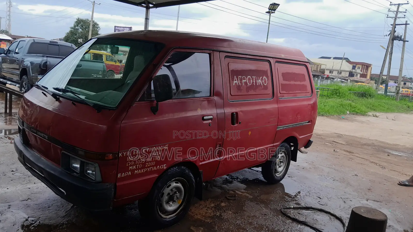 Nissan Vanette 1997 Red