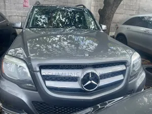 Mercedes-Benz GLK-Class Base GLK 350 4dr AWD 4MATIC (3.5L 6cyl 7A) 2015