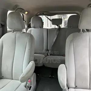 Toyota Sienna 2013 White