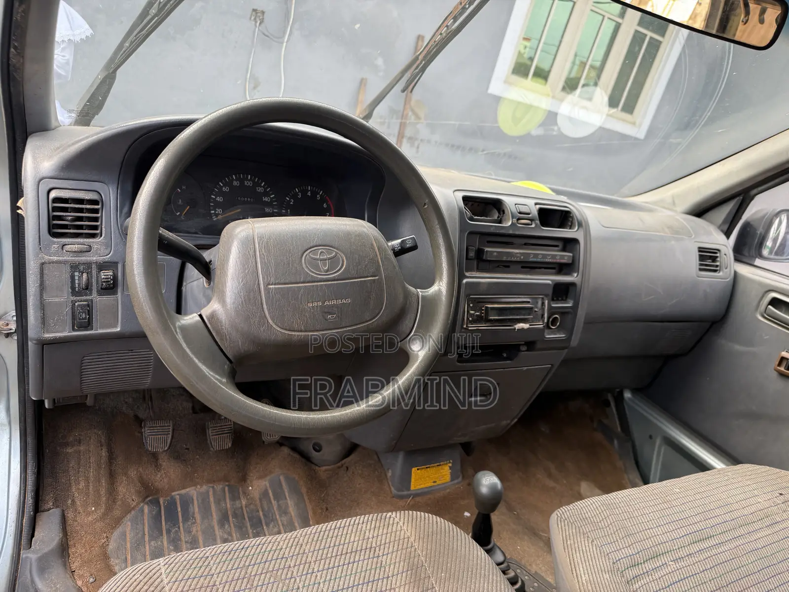 Toyota HiAce 2002 Grey