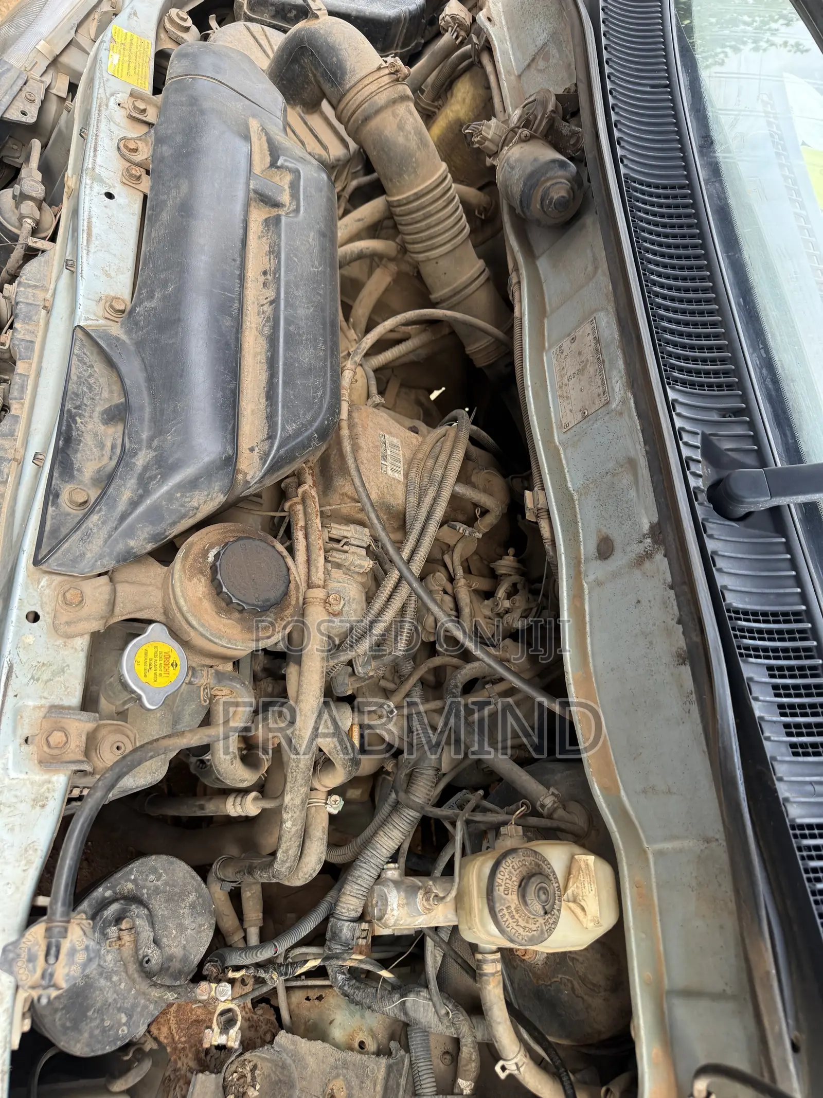 Toyota HiAce 2002 Grey