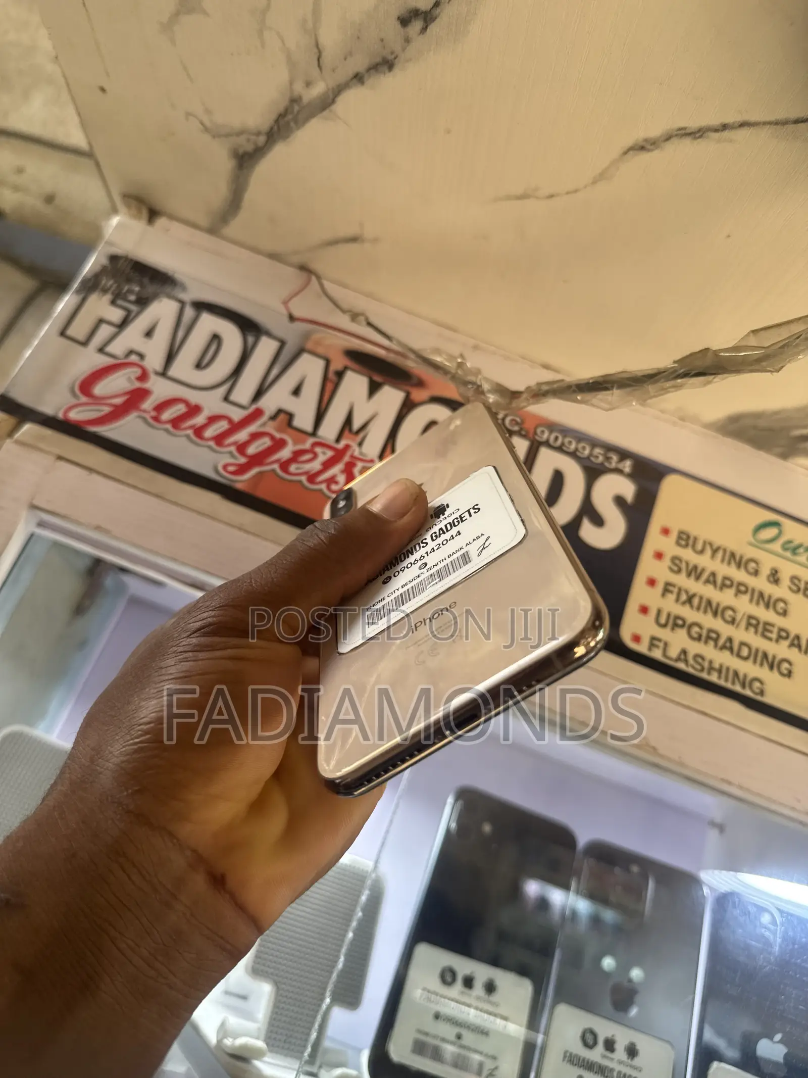 Apple iPhone XS Max 64 GB Gold
