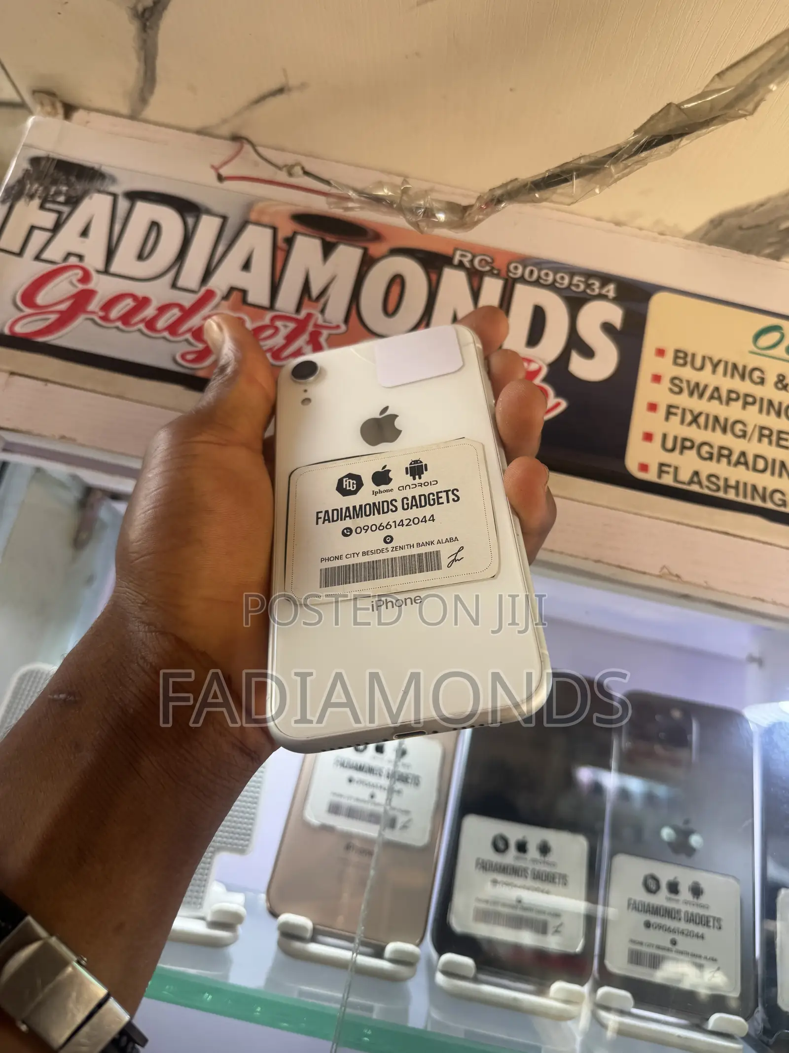 Apple iPhone XR 128 GB White