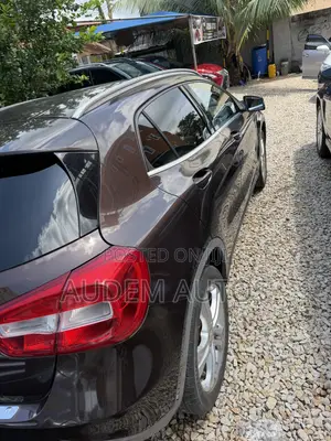 Mercedes-Benz GLA 250 2015 Burgundy