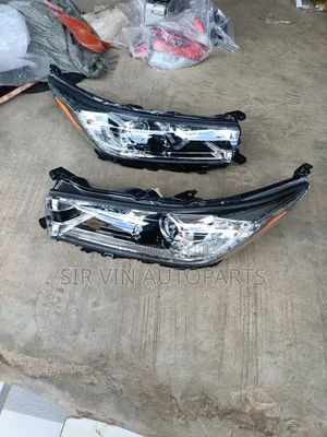 Head Light Toyota Highlander 2018/2019
